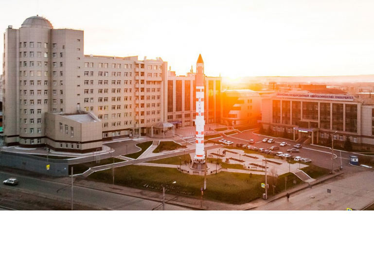 12 апреля 1961 года состоялся первый полет человека в космос, который совершил советский гражданин Юрий Гагарин. 